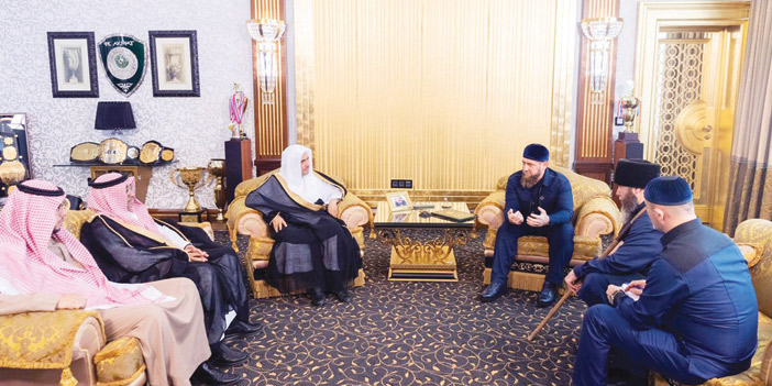 افتتاح أكبر مسجد في أوروبا بالشيشان.. وأمين رابطة العالم الإسلامي يلقي خطبة جمعته الأولى